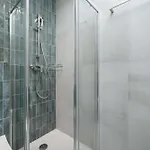 Large In Center On The Market With 3 Bedrooms And Balcony By Renters Apartment *
