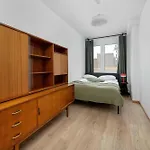 Large In Center On The Market With 3 Bedrooms And Balcony By Renters Apartment