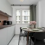 Large In Center On The Market With 3 Bedrooms And Balcony By Renters * Wroclaw